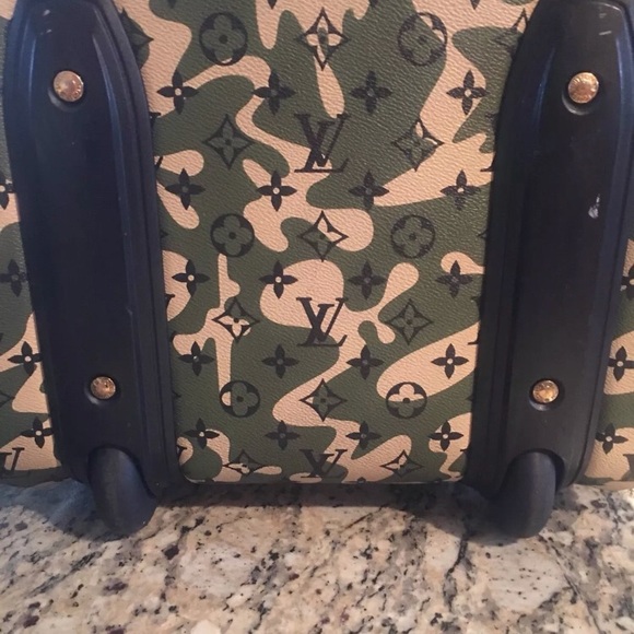 LOUIS VUITTON X TAKASHI MURAKAMI PEGASE 60 - Picture 4 of 8